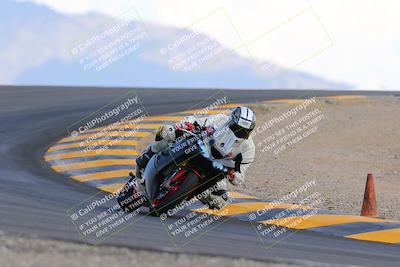 media/Oct-03-2022-Moto Forza (Mon) [[5f077a3730]]/Advanced Group/Session 5 (Turn 12)/